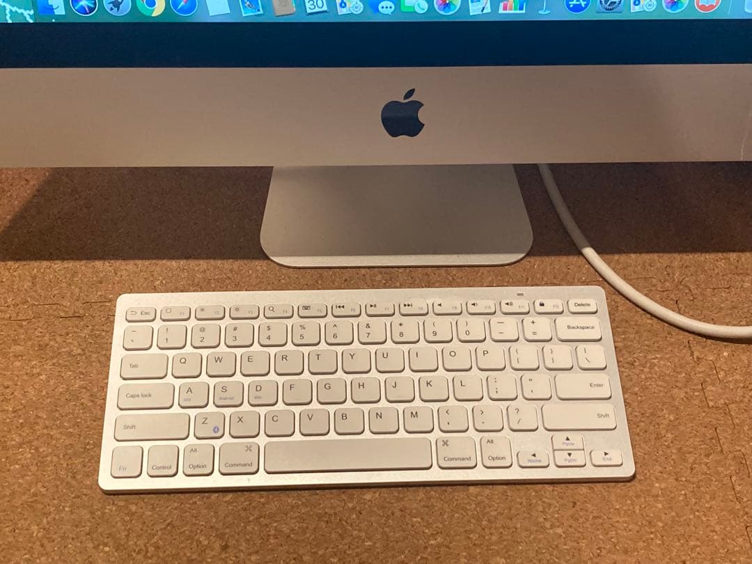 Apple iMac シルバー ワイヤレスキーボード付き