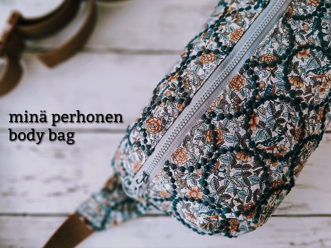 【数量限定】ミナペルホネン 伊勢丹限定 タンバリン+strawberrytree