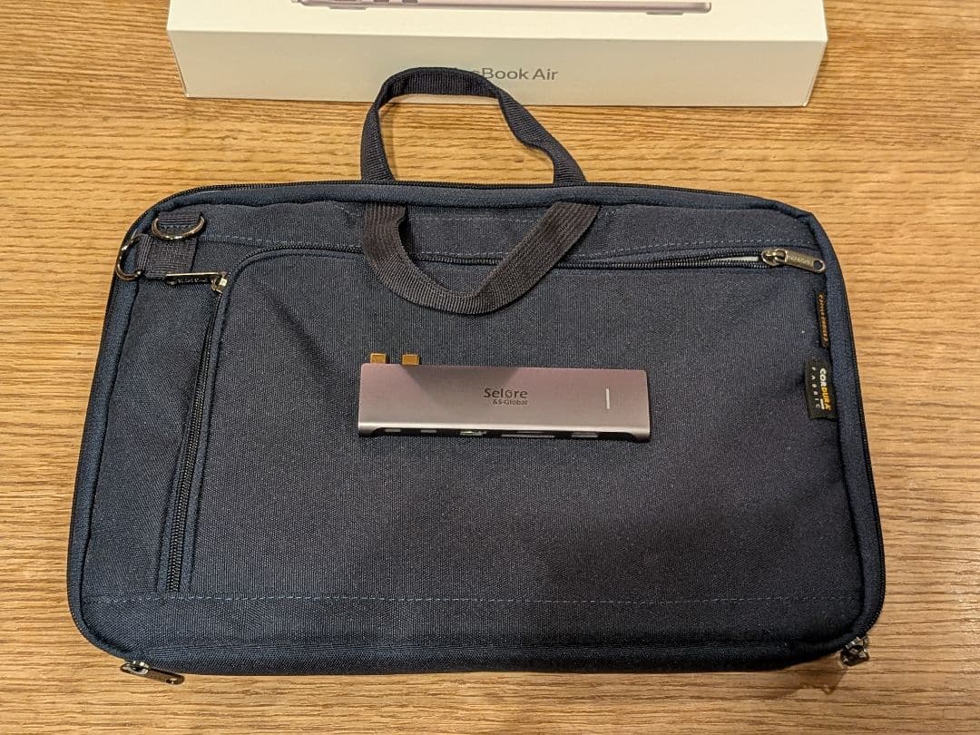 Macbook Air M2 16GB 256GB 13インチ