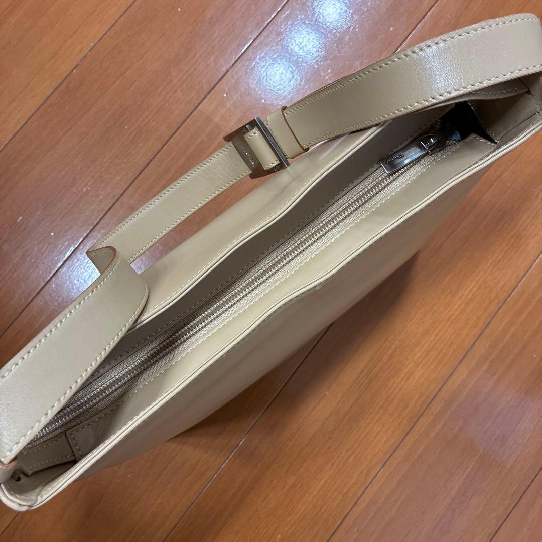 サルバトーレ フェラガモ ショルダーバッグ ベージュ