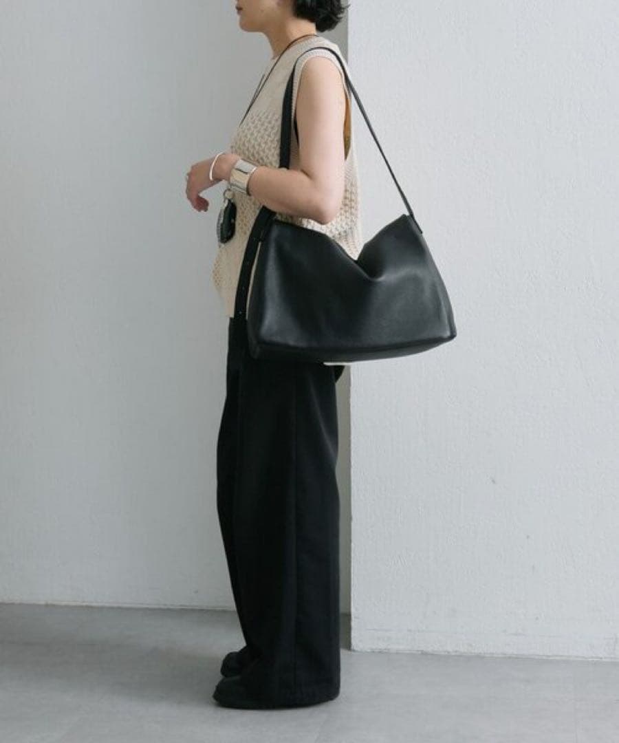 イアパピヨネ レザーフラップワンハンドルバッグ ショルダーバッグ