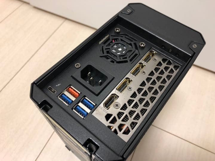 Gigabyte ゲームボックス RX580 8GB eGPU