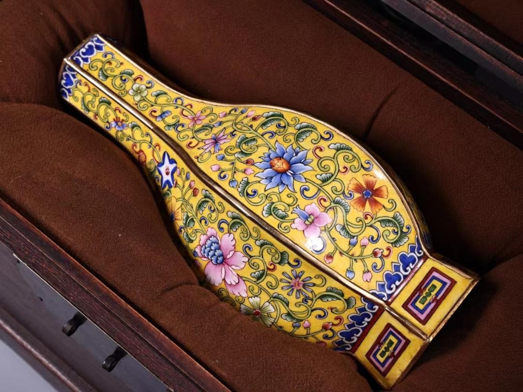 中国古美術・旧藏銅胎鎏金エナメル彩花瓶・珐琅彩・純銅・純手描き・箱付き・文房置物