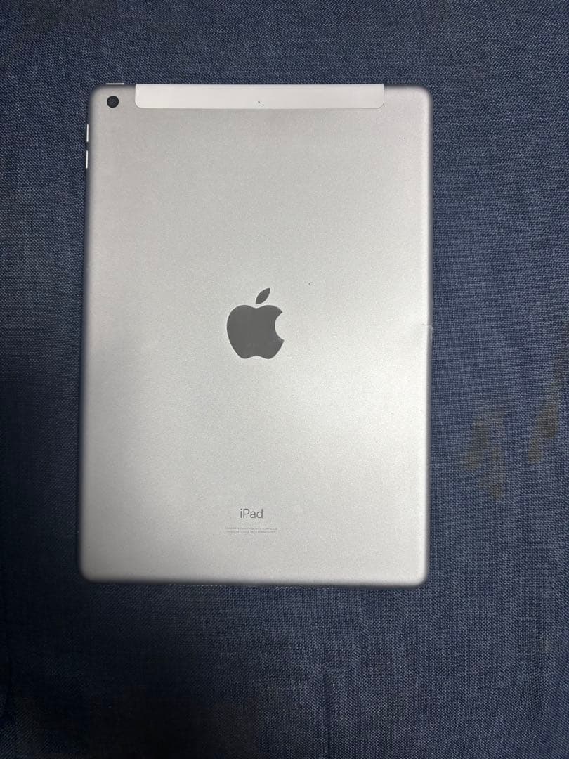 Apple iPad シルバー 第7世代 128GB