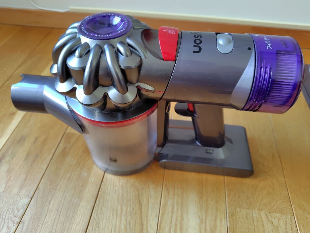 Dyson V8 Slim Fluffy Extra 掃除機 SV10K