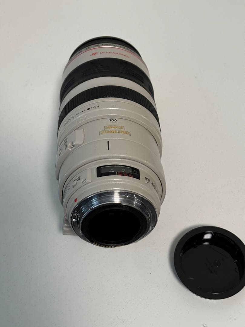 EF100-400mm F4.5-5.6L IS USM 望遠レンズ　白フード付