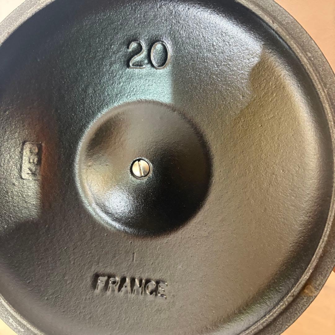 LE CREUSET ピンク 両手鍋 約20cm