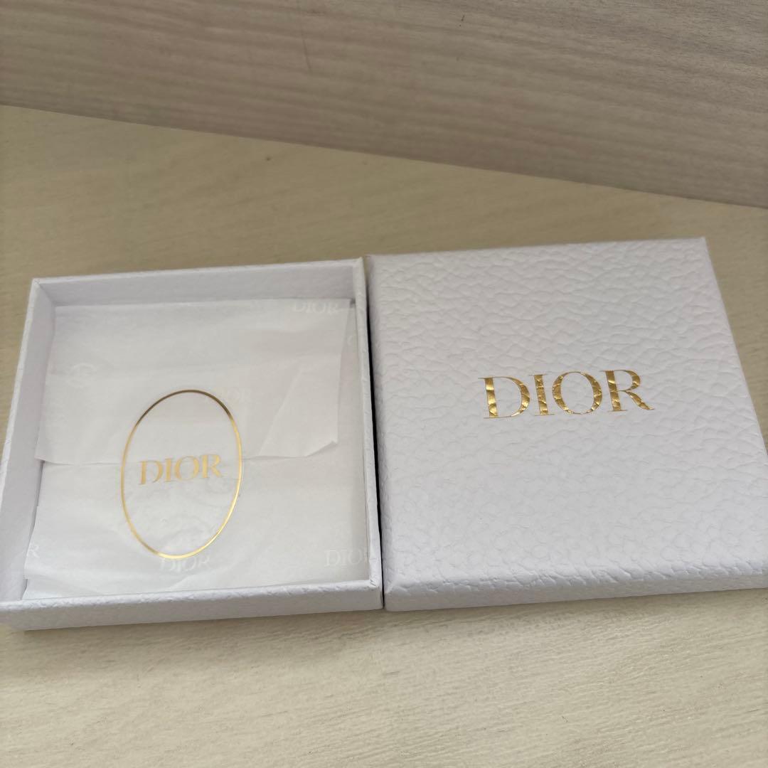 Dior ゴールド CD ロゴ ピアス(片耳用)