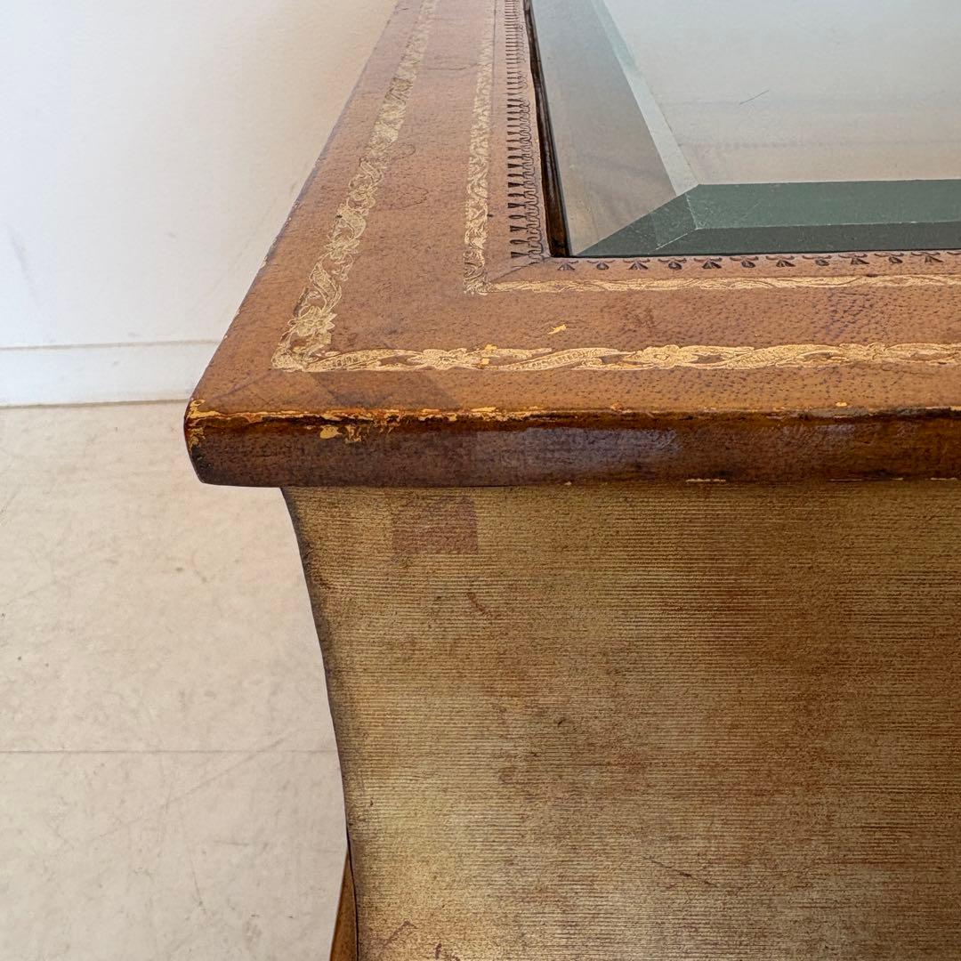 MAITLAND SMITH ブック型テーブル　ローテーブル　ガラステーブル