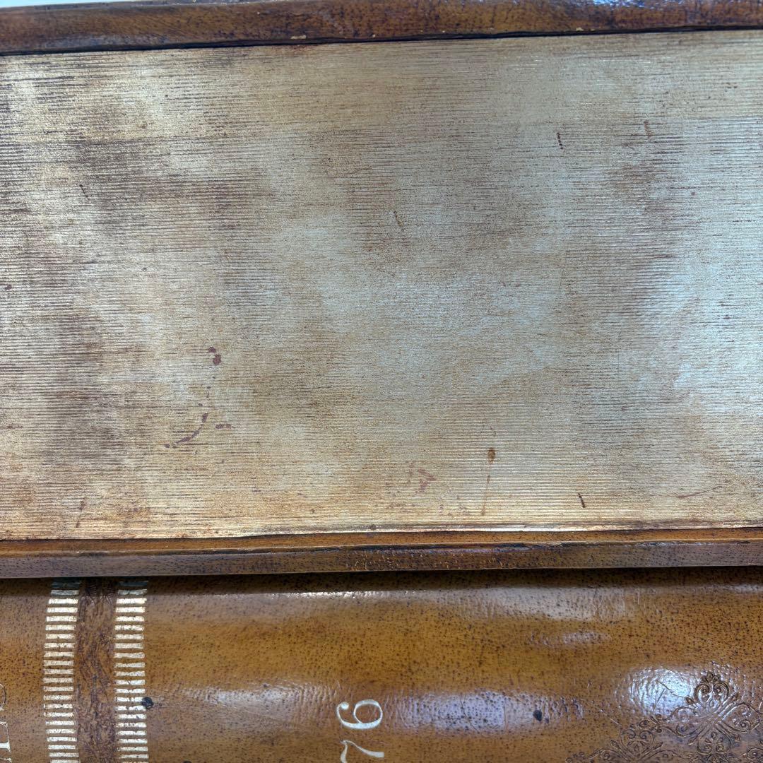 MAITLAND SMITH ブック型テーブル　ローテーブル　ガラステーブル