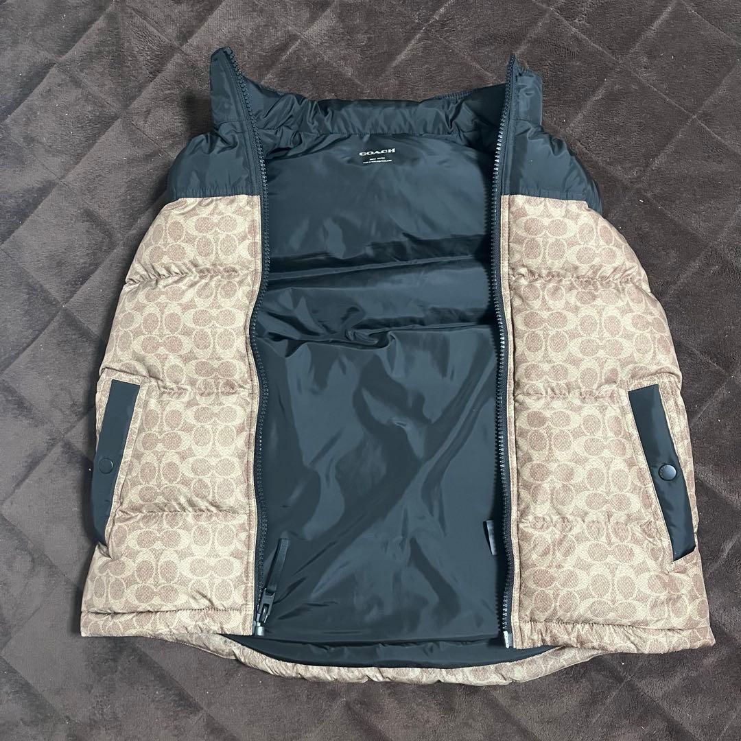 コーチダウンベスト　ベージュ/黒　Sサイズ