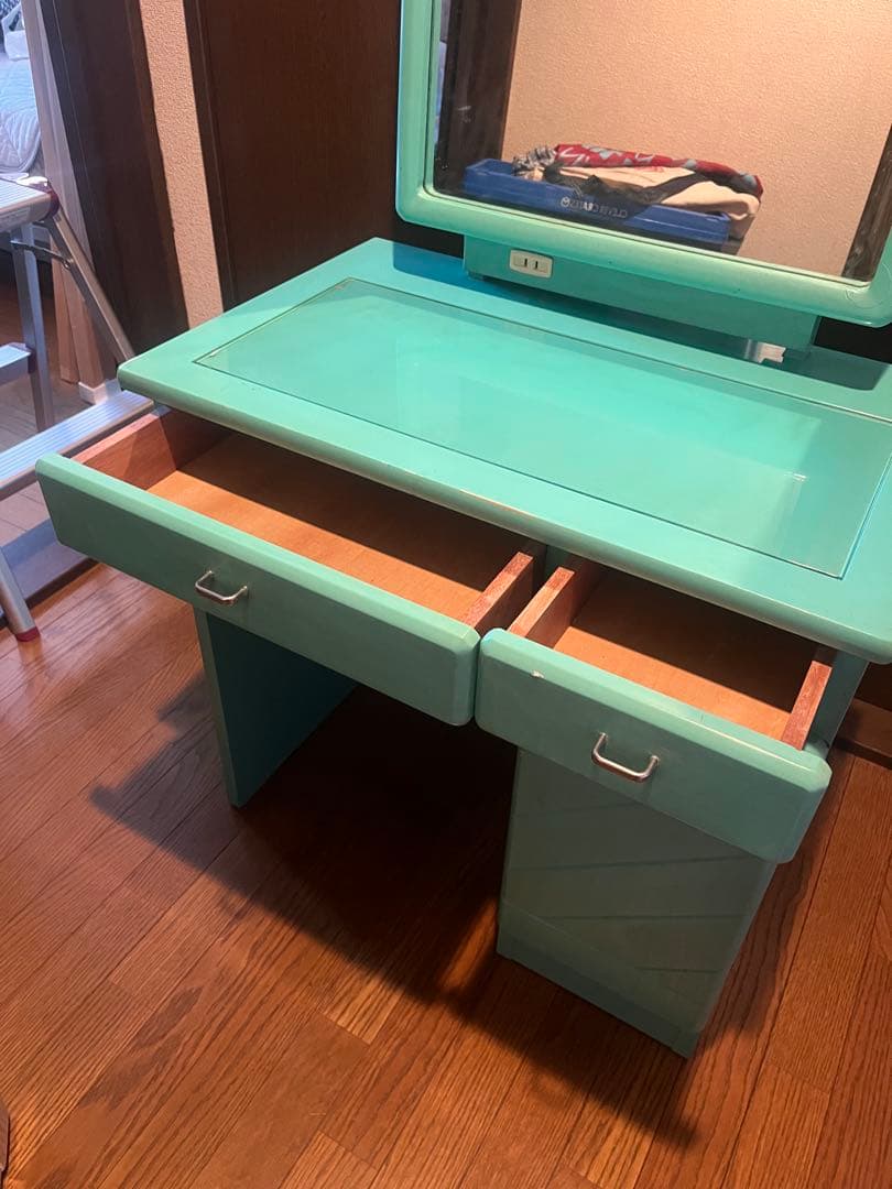 80年代　ドレッサー　机　デスク　緑　グリーン　レトロ　昭和