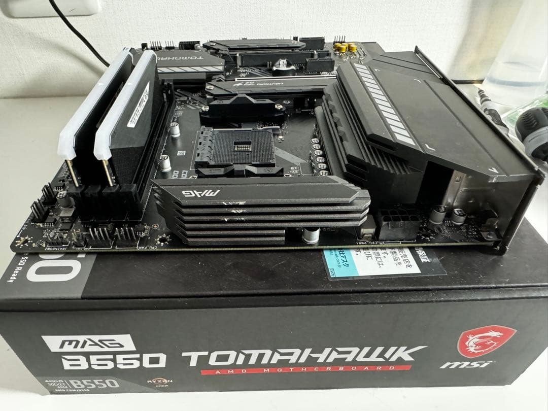 その他 B550 TOMAHAWK