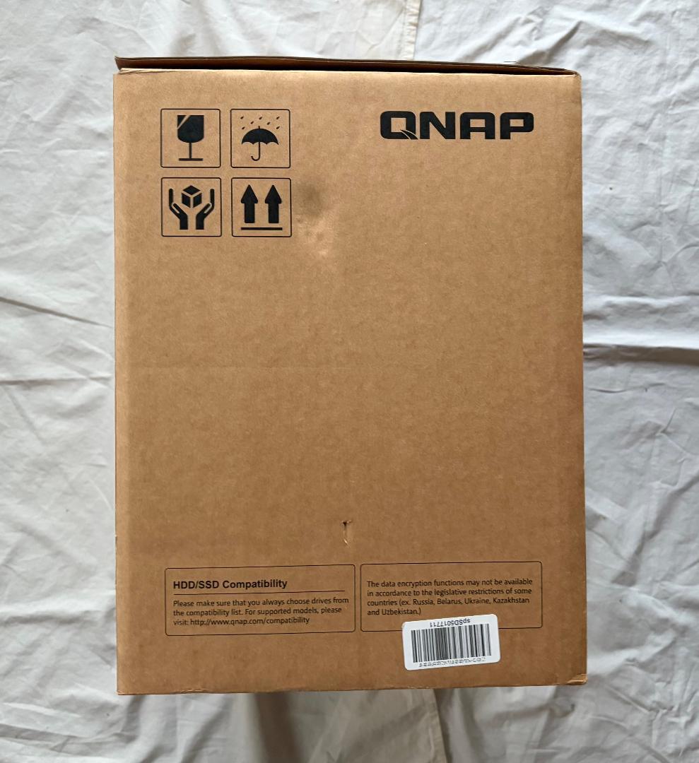 QNAP TL-D800C 8ベイ JBODストレージエンクロージャ