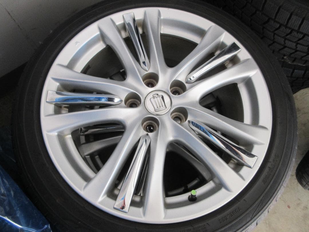 レクサス　GS　GS450h　純正　ホイール　１８インチ　４本　タイヤ付き