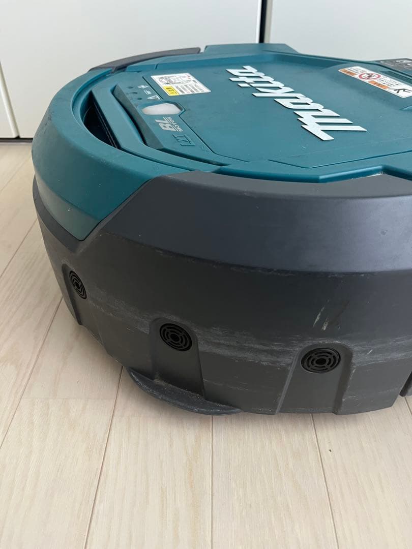 マキタ　ロボット掃除機　バッテリー　バッテリー充電器　セット