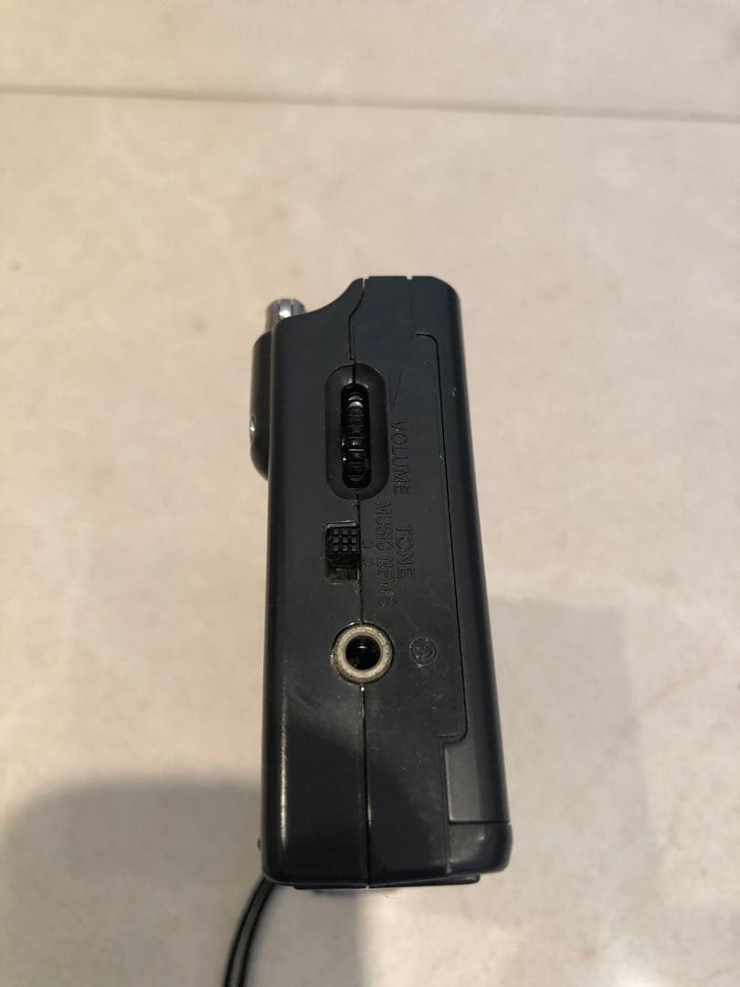 SONY ICF-SW22 ポケット短波ラジオ、ケース、専用アンテナ