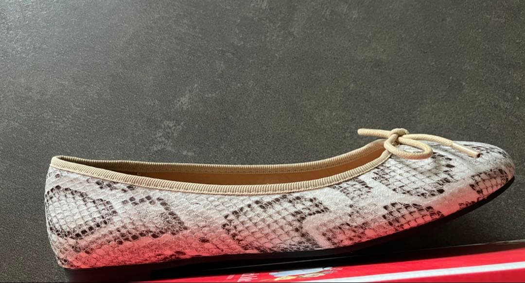 新品正規品　日本未入荷　ロンドン大人気　フレンチソール　バレエフラット　40