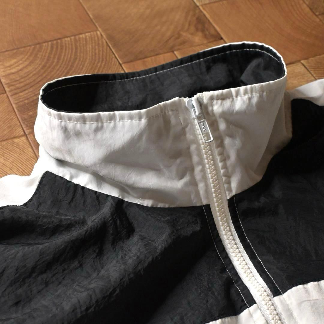 B*様 90s　ナイキ　企業ロゴ ナイロンジャケット　ホワイト　ブラック　白黒