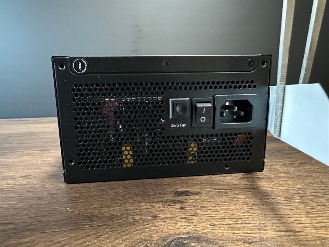 MSI MPG A1000G PCIE5 (80+ gold)　電源ユニット