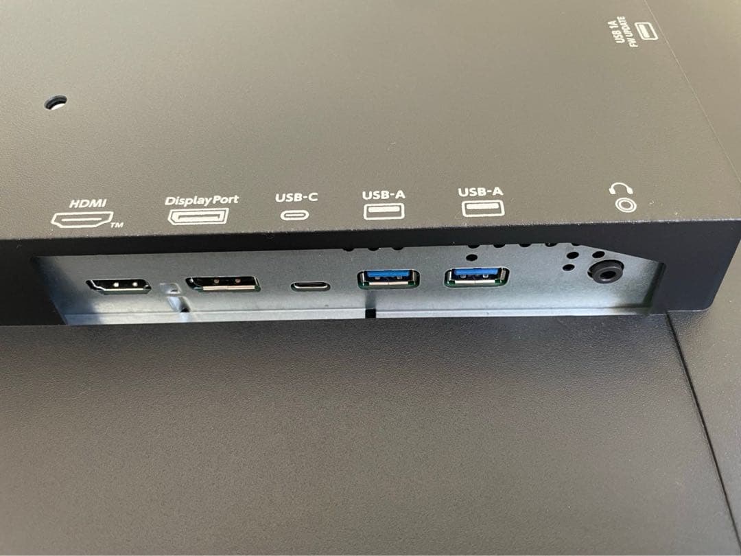 aI-O DATA 27インチ 4K モニター