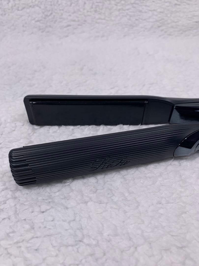 ※保証期間あり※ リファ ストレート アイロン プロ（ブラック）