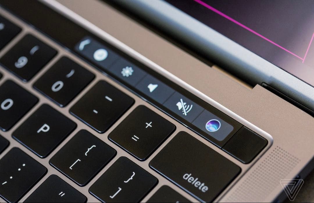 MacBook Pro15インチ 2018 Touch Bar 箱あり 動作品良