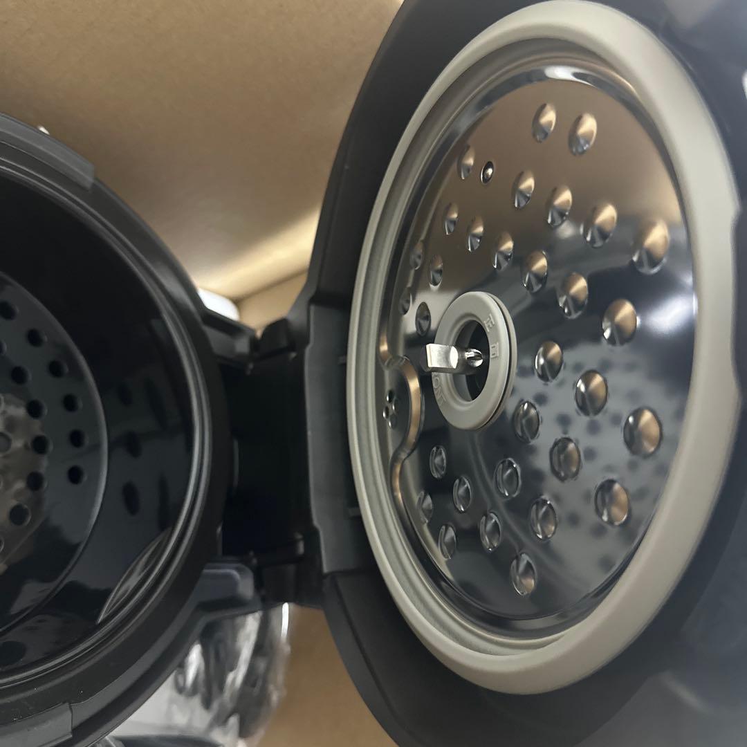 SHARP 水なし自動調理鍋　KN-HW10G-B