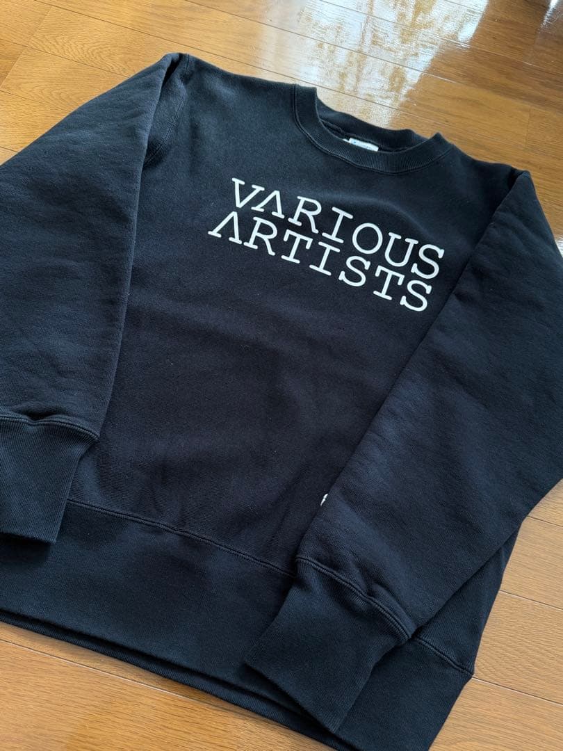 V.A. ブラック スウェットChampion C/N Sweat - 001