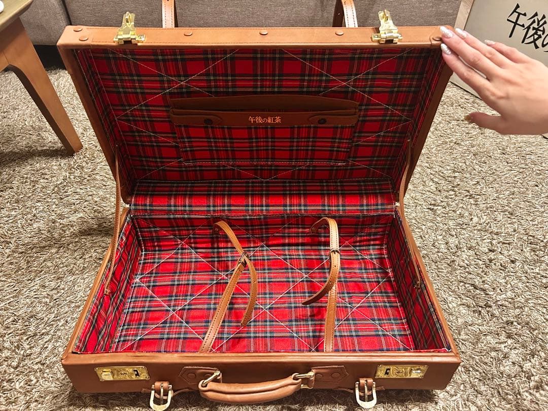 【9/30まで値下げ中‼️】非売品 小泉今日子 コイズミトランク 午後の紅茶 本革