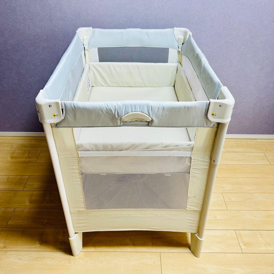 【送料無料】Aprica ココネルエアーAB ホワイトグレーWH ベビーベッド