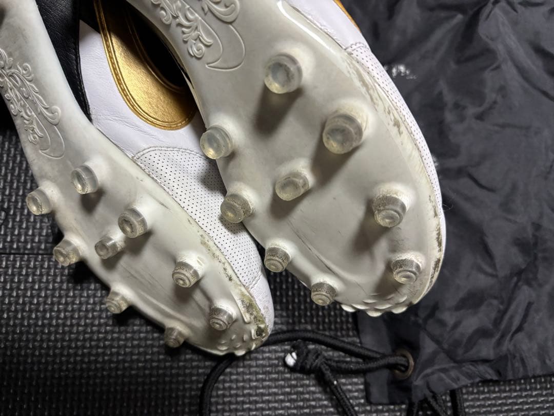 サッカースパイクナイキNIKE(ナイキ)PREMIER Ⅲ FG 26.5