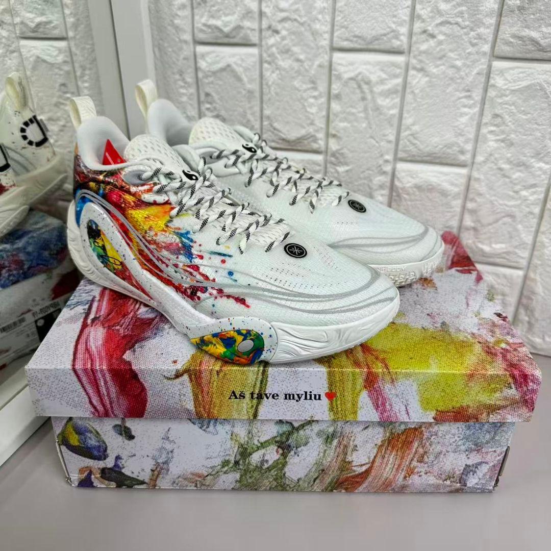 LI−NING Wade Dlo1\"花火\" リーニンウェイト バッシュ US10