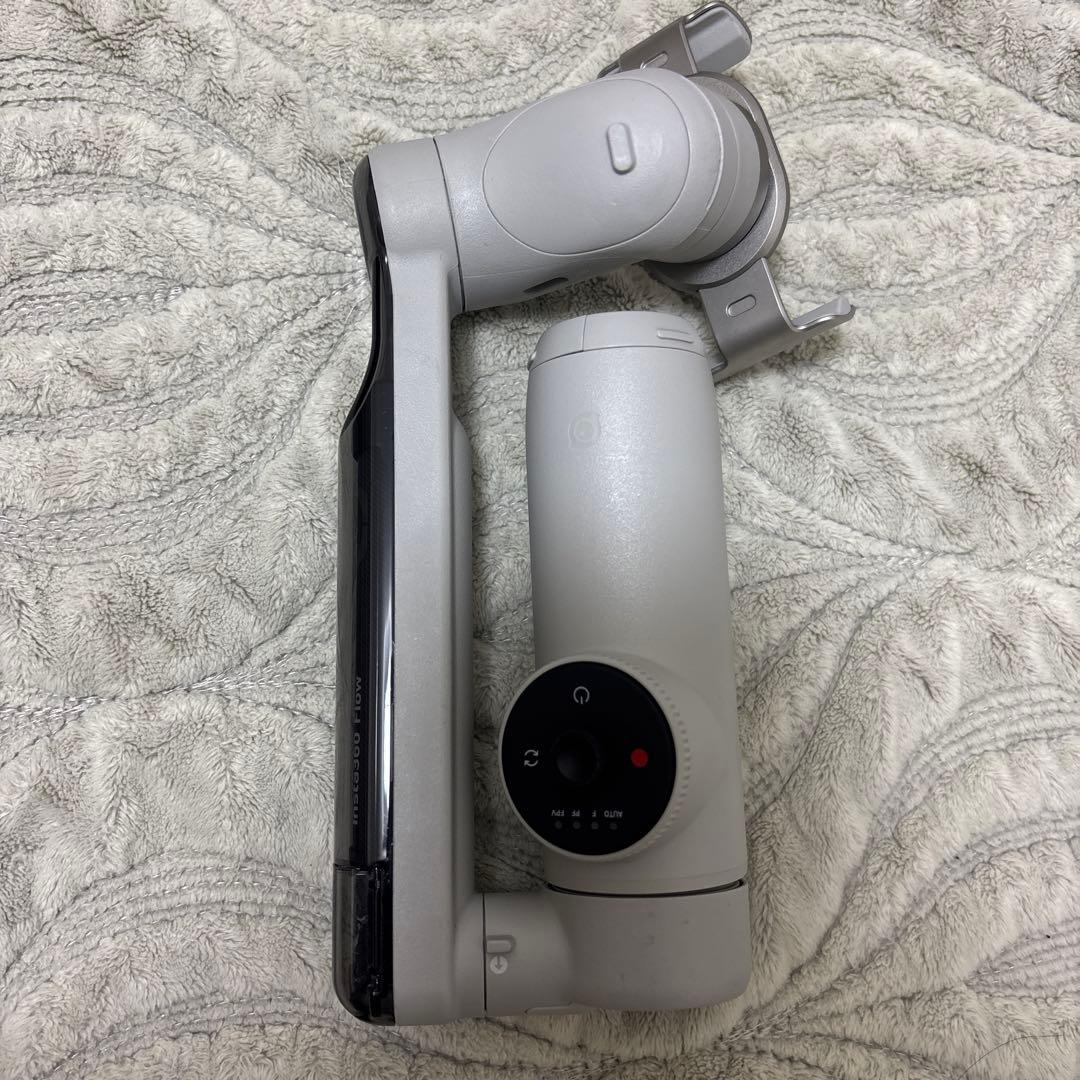 【純正】Insta360 Flowジンバル スマホ用 自撮り棒 三脚