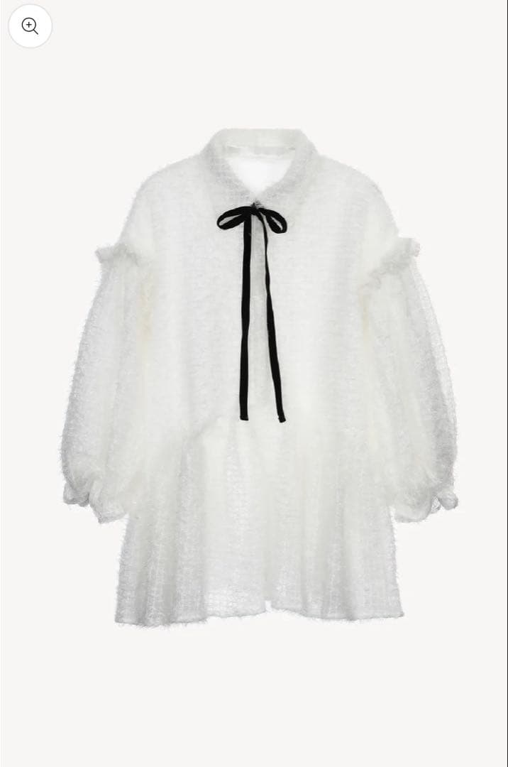 【Rちゃん】Acka fluffy volume blouse