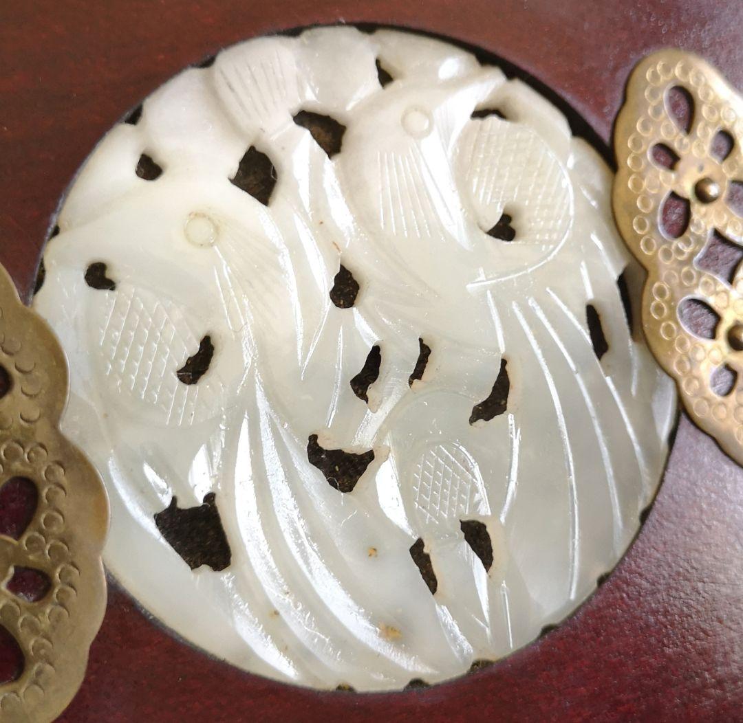 CHINAビンテージ 宝石箱 白翡翠 彫刻 魚 真鍮 葉 魚 装飾 木製 258