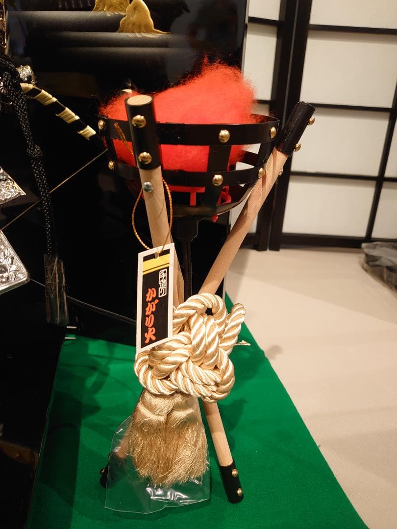 ●五月人形セット●　出世鎧着武者　子供大将　かがり火付き（電気付き）