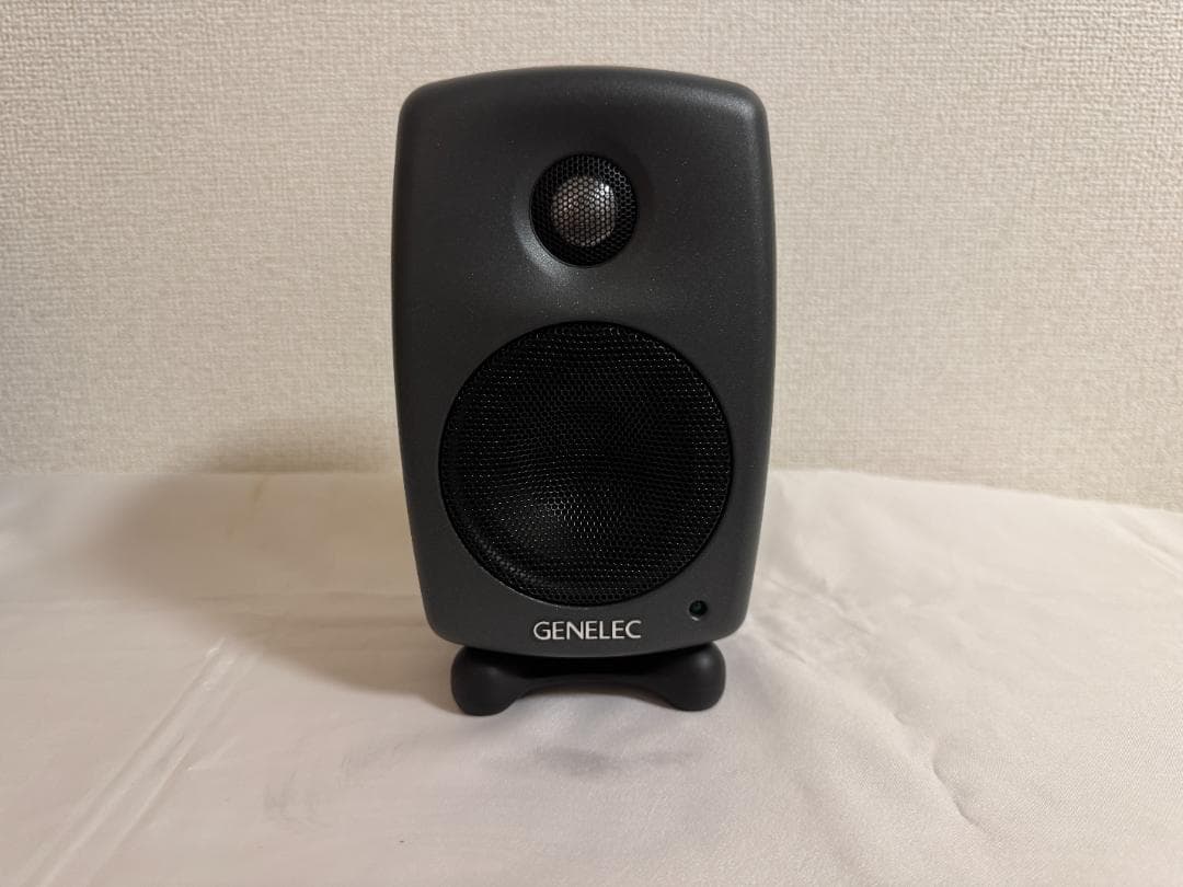 GENELEC 8010AP アクティブスピーカー グレー 2本ペア
