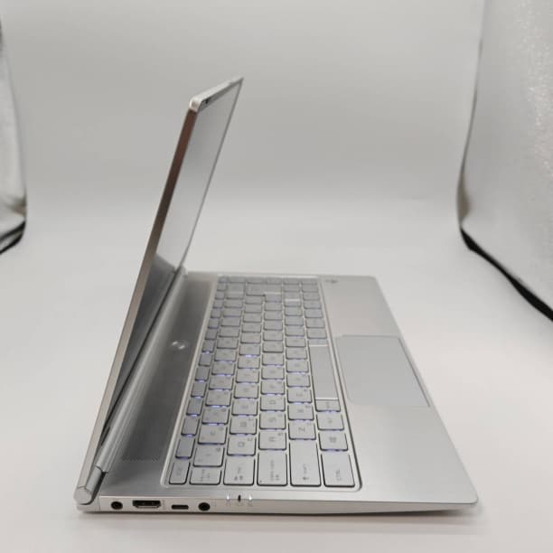 軽量 SSD512GB 第10世代i7 16GB フルHD 美品 14 オフィス