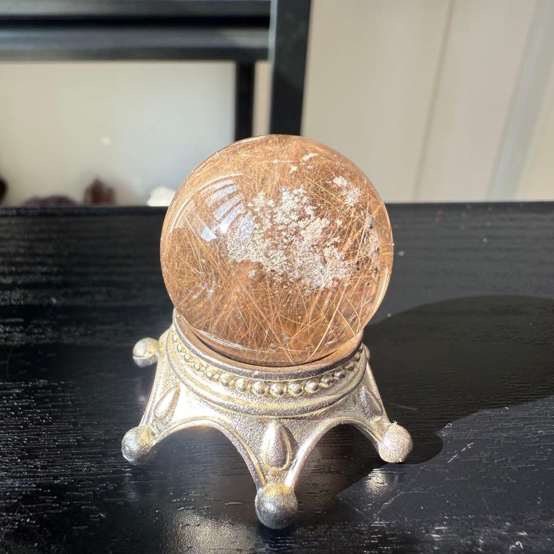 天然石ルチルクォーツのスフィア　丸玉　置物NO.011308