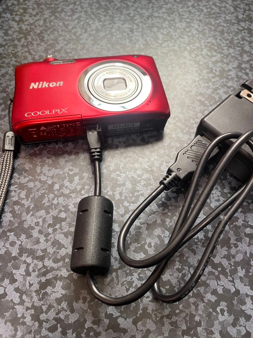 Nikon COOLPIX A100 レッド 本体 他付属品
