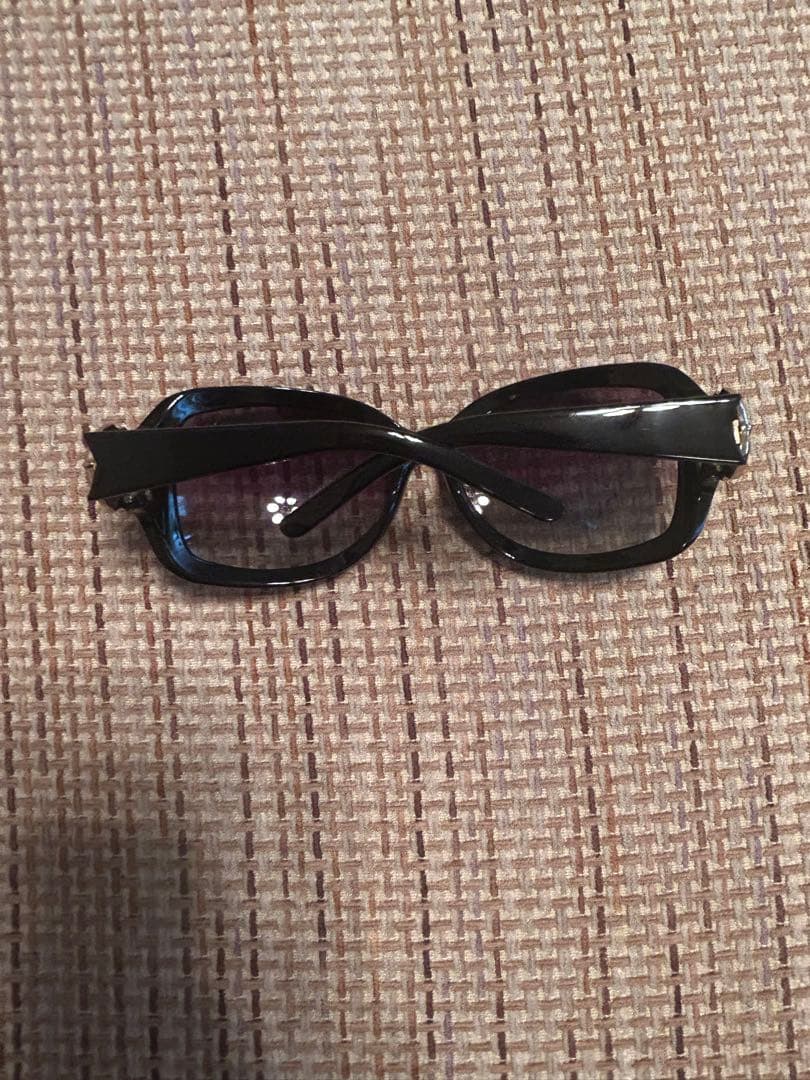 GUCCI ブラックサングラス クリスタル装飾