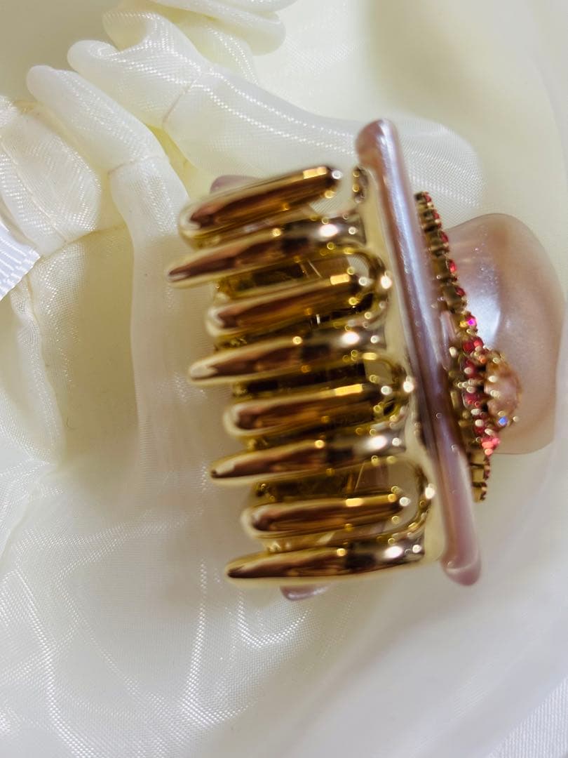 【極美品】acca クリップ　スワロフスキー　ヘアクリップ