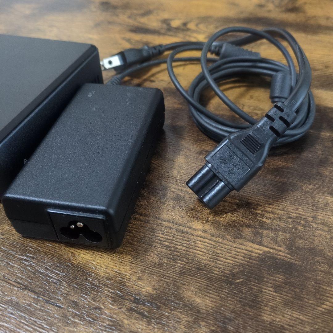 Intel NUC ミニパソコン BLKNUC7I7DNKE