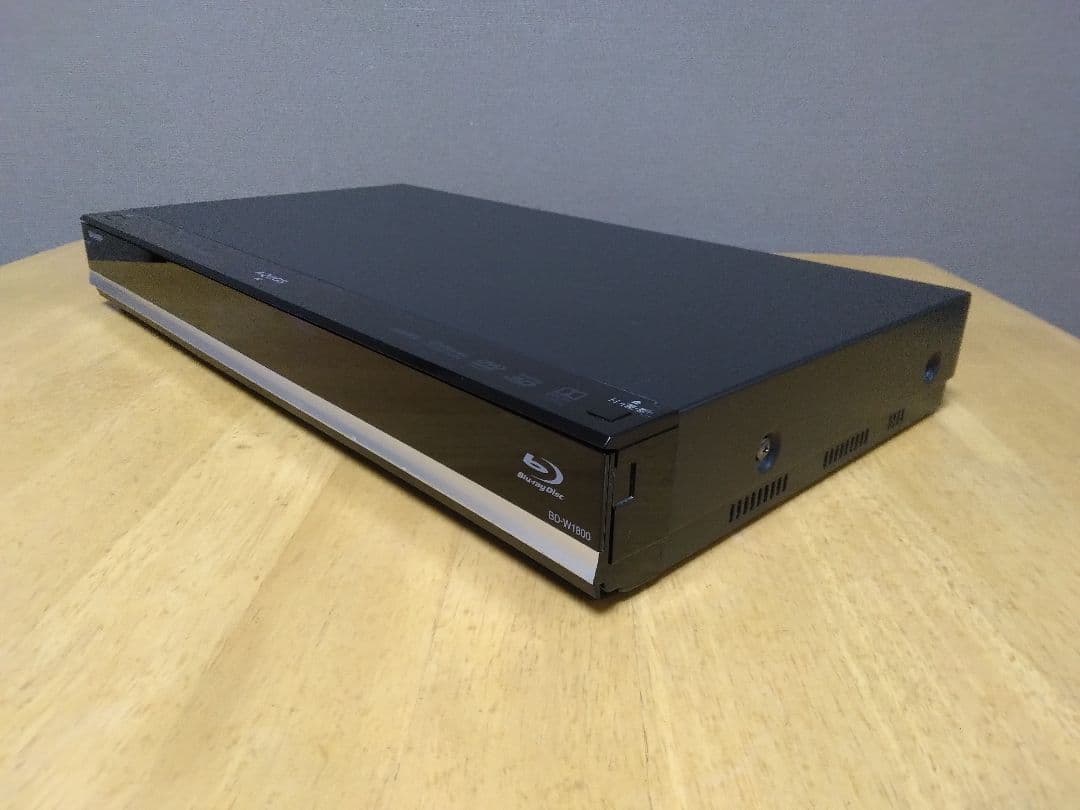 SHARP AQUOSブルーレイレコーダー　W1800 保証付き2番組同時録画