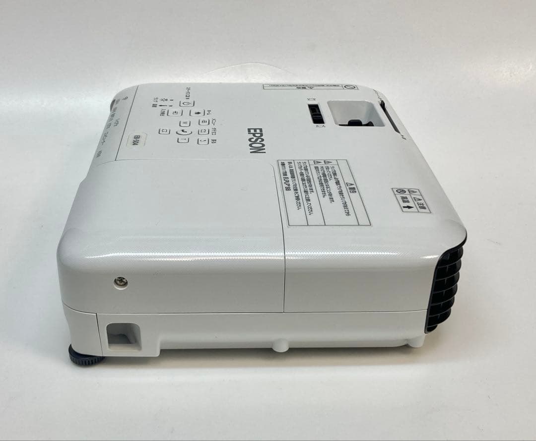 EPSON プロジェクター　EB-S04