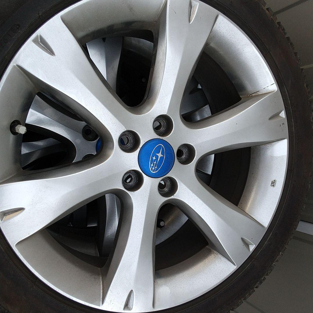 スタッドレスタイヤ