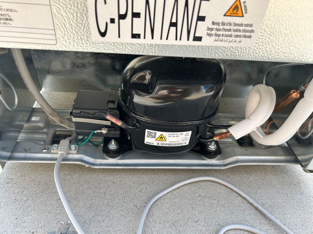 美品　YAMAZEN 冷凍庫 YF-U91　2023年製