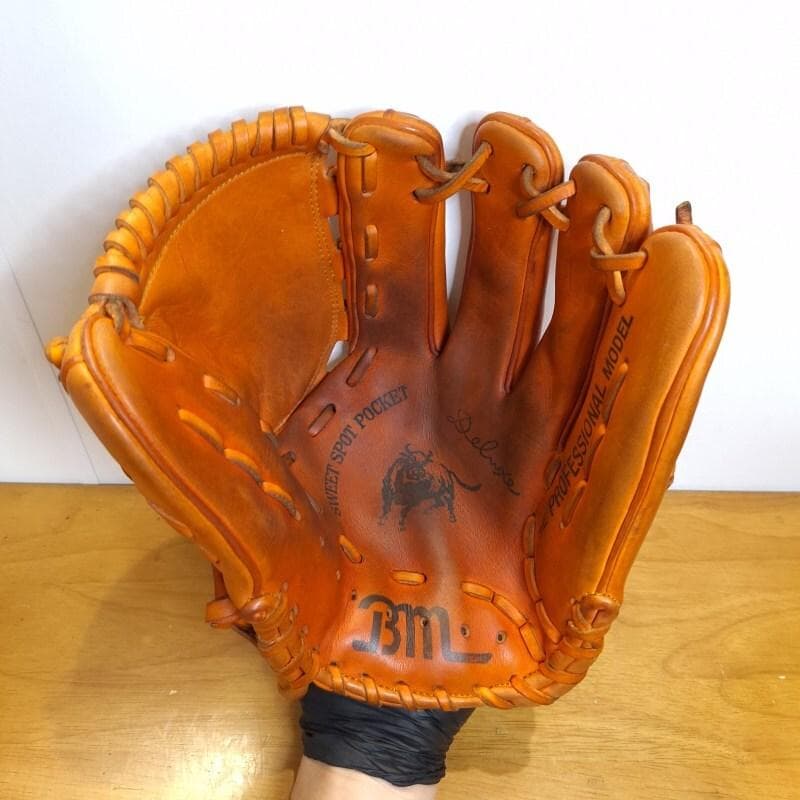 ベースマン 投球モーション刻印ウェブ デラックスプロ 投手用 硬式グローブ