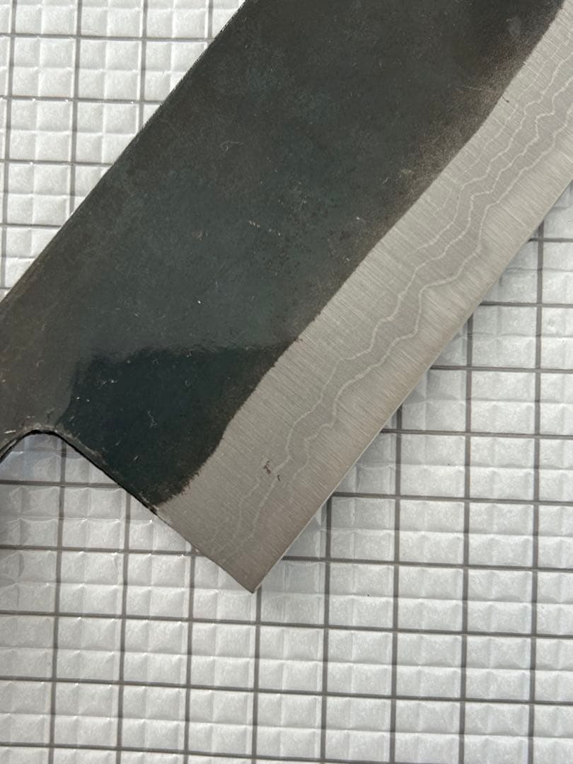 包丁 菜切包丁 菜切 ダマスカス 安来鋼青紙２号 165mm 黒打ち 朴丸柄 ①